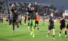 九游体育官方入口-意大利豪门佛罗伦萨球员整装待发备战的简单介绍