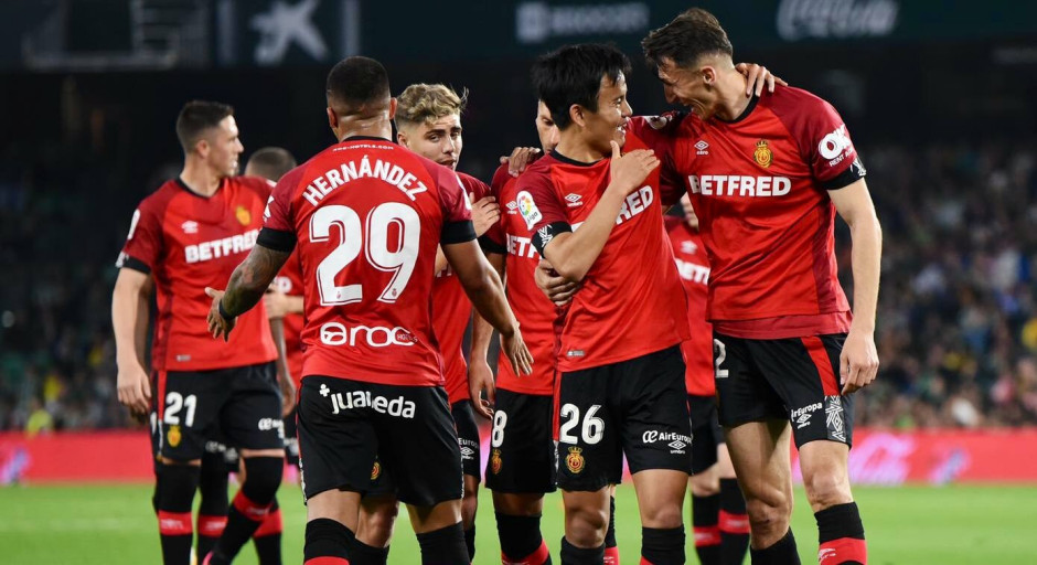 塞维利亚坐镇主场,势必全取三分的简单介绍 塞维利亚坐镇主场,势必全取三分的简单介绍