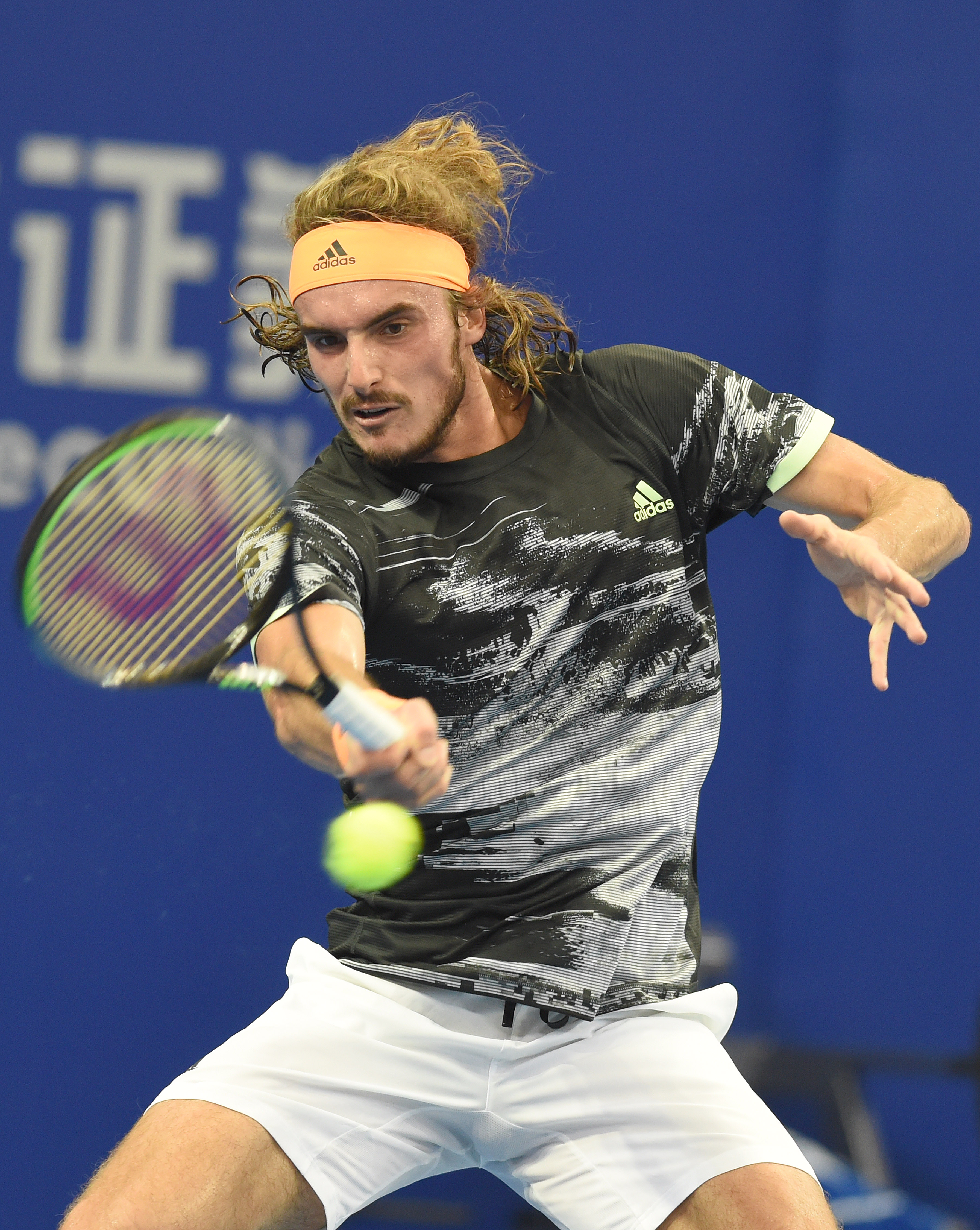 澳大利亚网球队强势美国网球队，西西帕斯高光表现