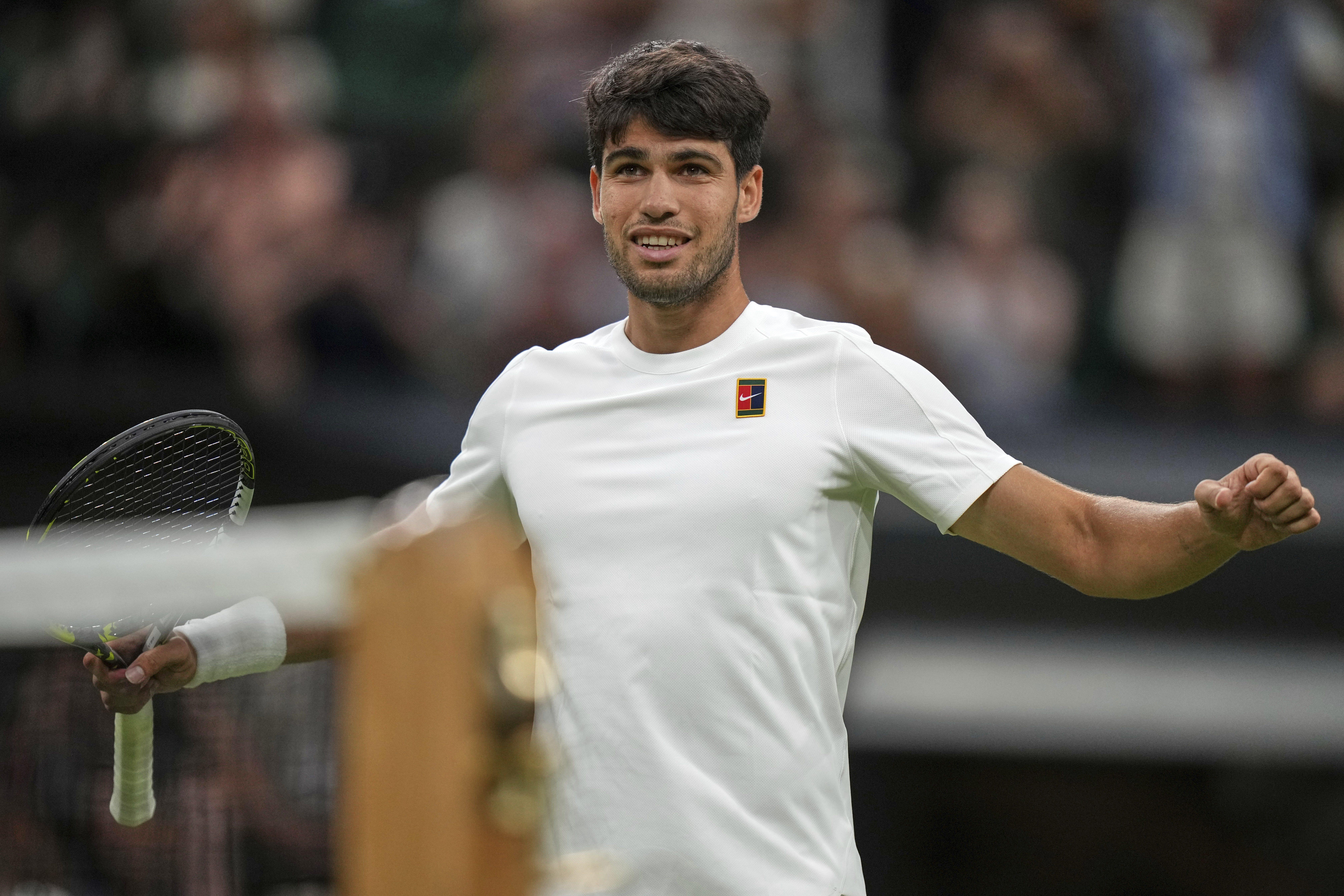 包含温网碾压澳网，阿尔卡拉斯统治全场的词条