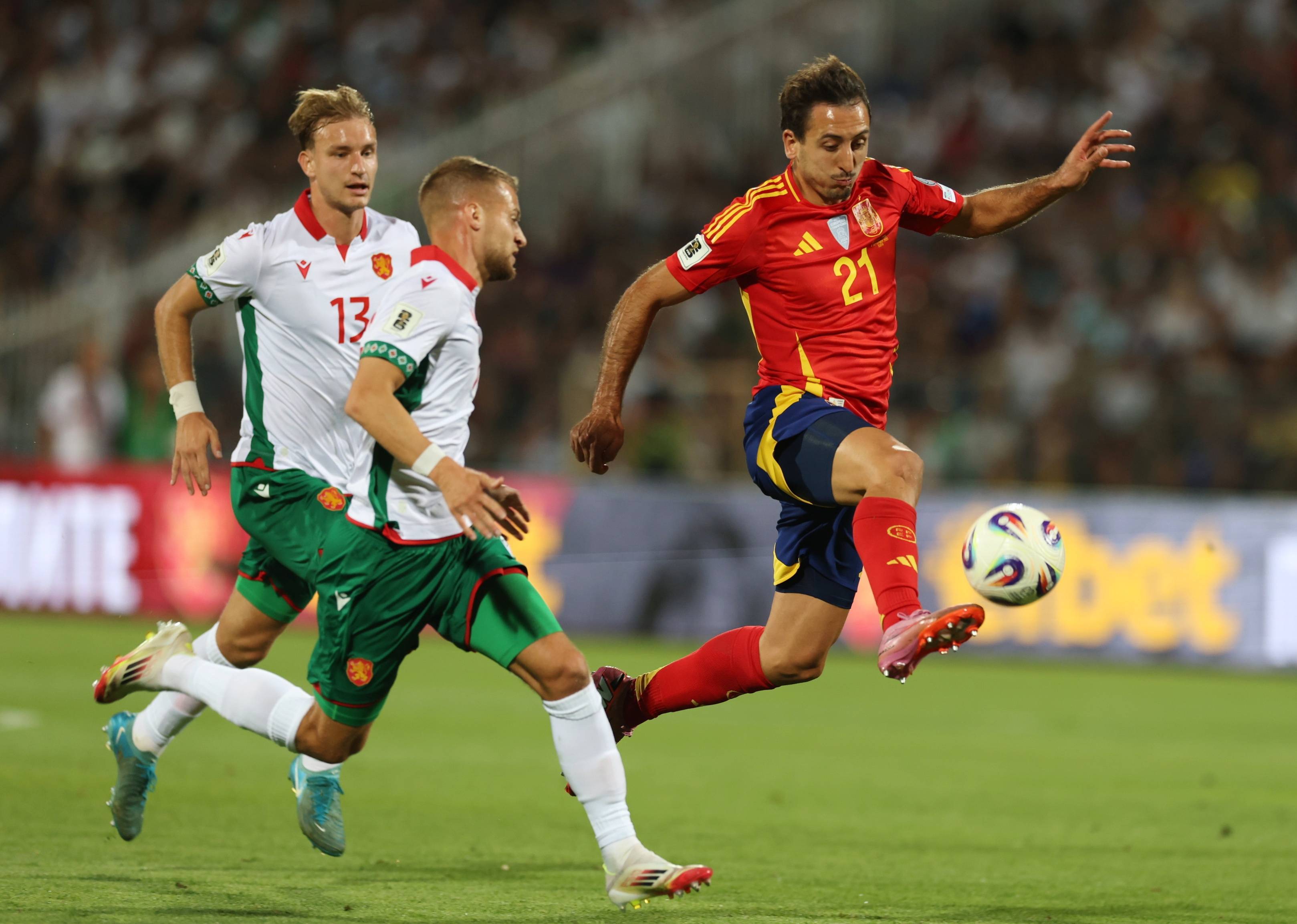 拜仁轻取土耳其，奥亚尔萨瓦尔关键制胜的简单介绍