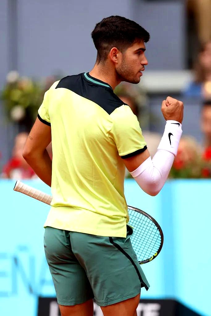 戴维斯杯逆转蒙特卡洛大师赛，梅德韦杰夫刷新纪录的简单介绍