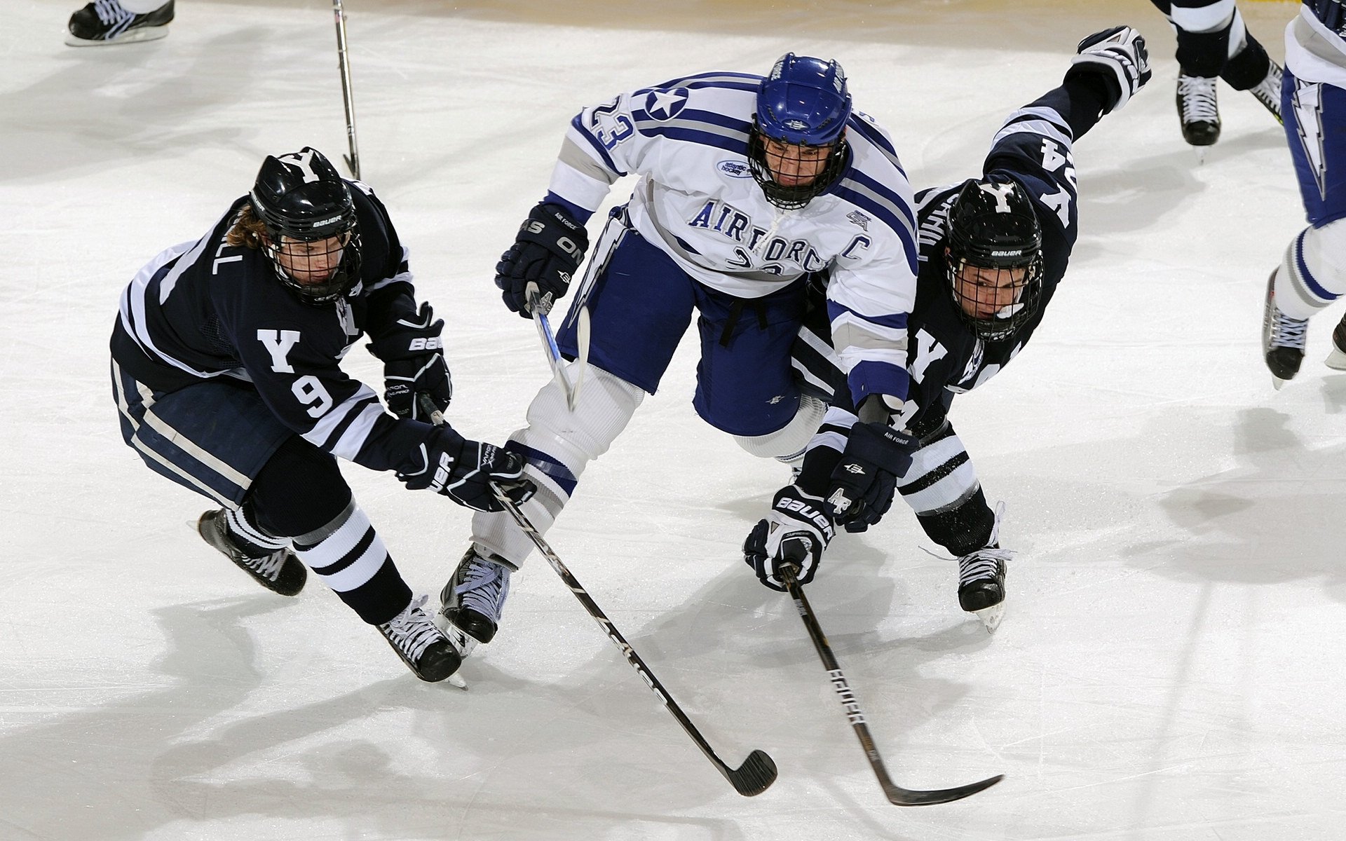NBA季后赛之夜，赖斯关键节点连续得分，诠释何为大场面球员